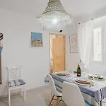 Guesthost - Azurea & Roomy Flat San Remo