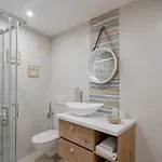Appartamento Guesthost - Azurea & Roomy Flat *
