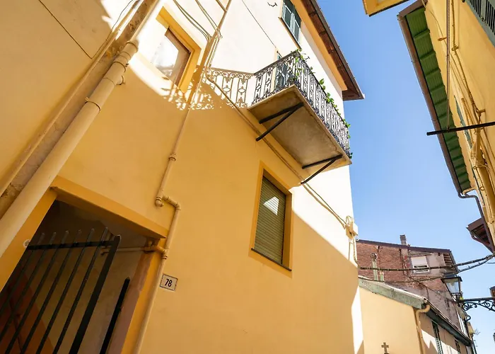 Guesthost - Azurea & Roomy Flat * Sanremo