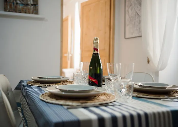 Guesthost - Azurea & Roomy Flat * Sanremo