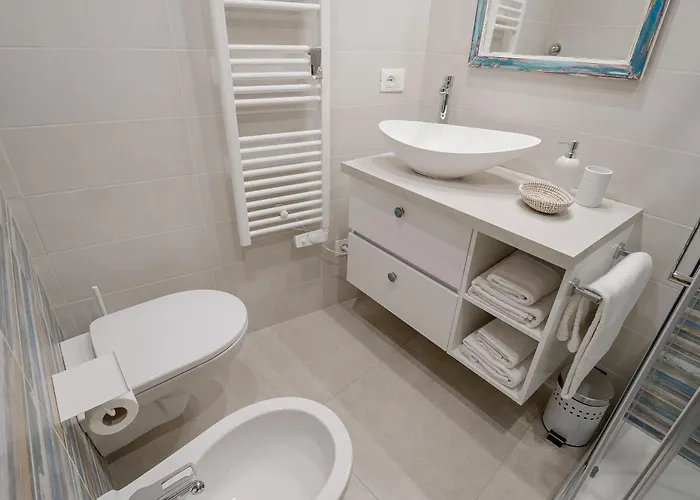 Appartamento Guesthost - Azurea & Roomy Flat *